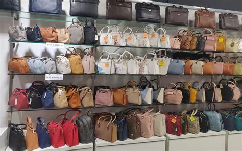 handbags shop|handbag shops near me online.